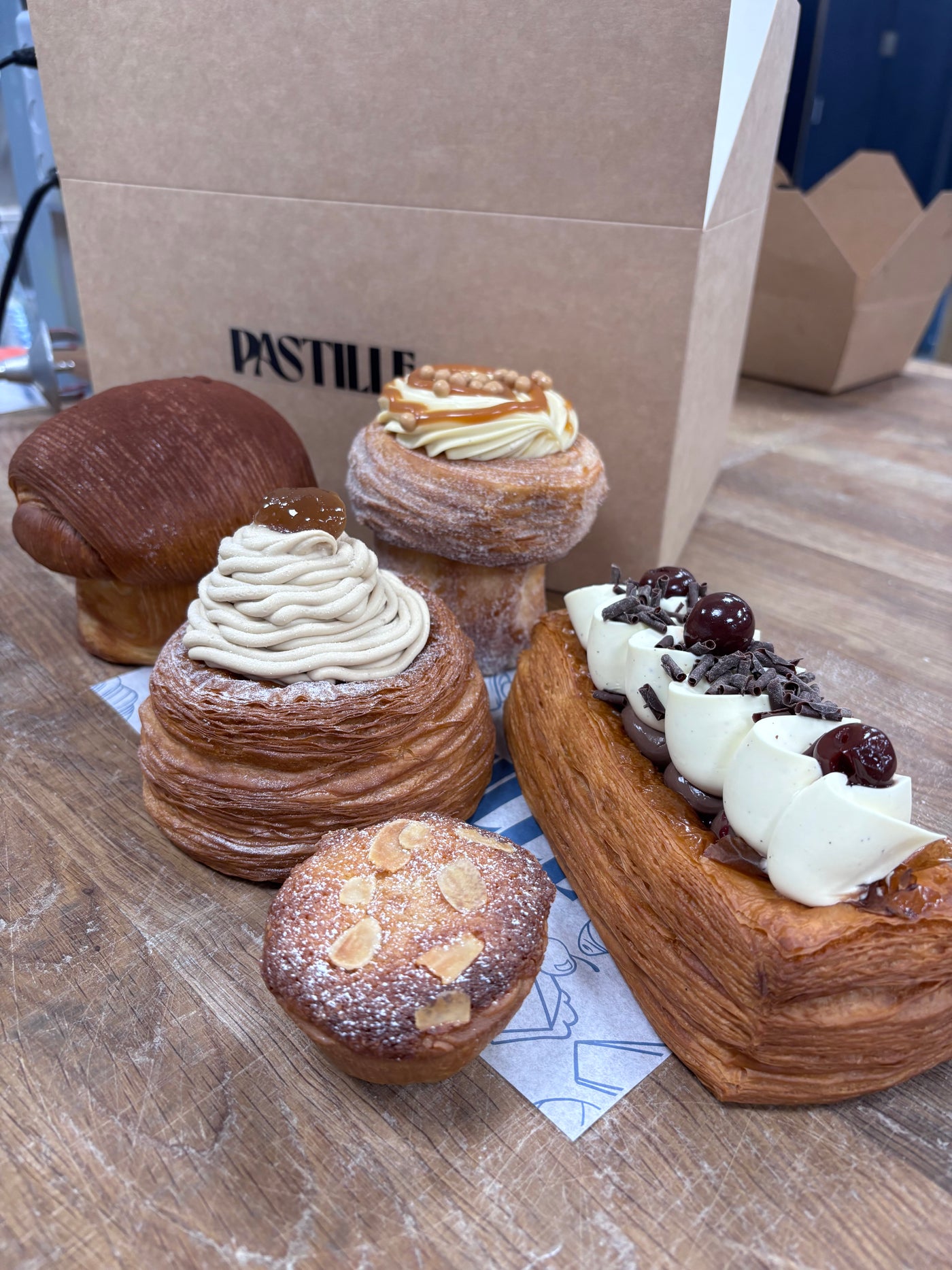 Christmas Pastry Box