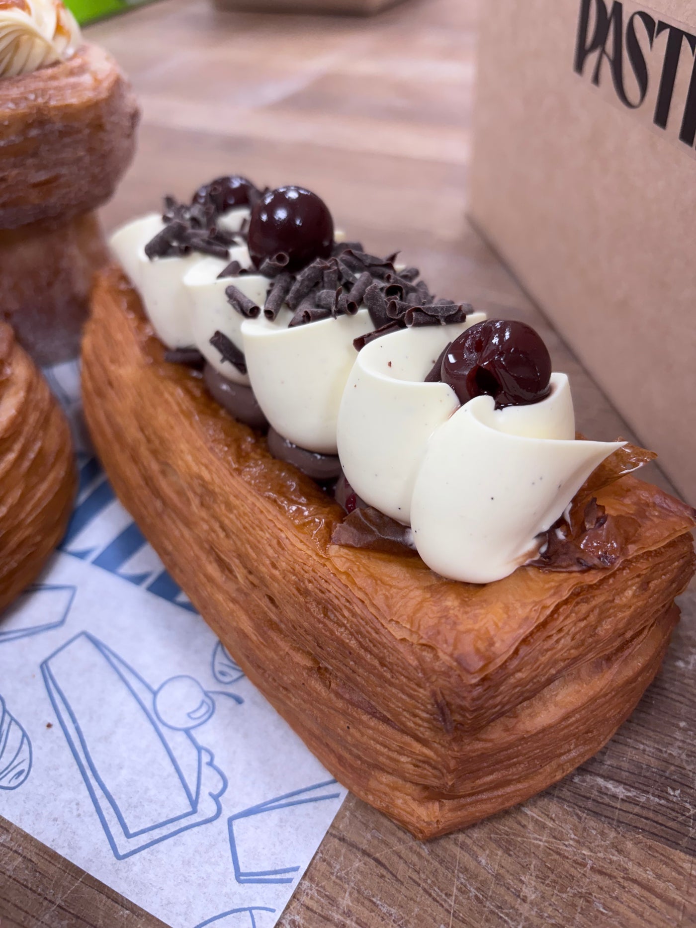 Christmas Pastry Box